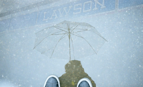 Images: nisa yeh (https://www.flickr.com/photos/shihwa/8413297774/) & lawson by yuya tamai via flickr (https://www.flickr.com/photos/tamaiyuya/3618378744/)