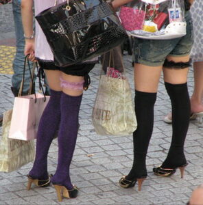 40% of Single Adults in Japan Virgins, 56% If Excluding Dolls (Image: This Particular Greg https://www.flickr.com/photos/thisparticulargreg/2771297770/)