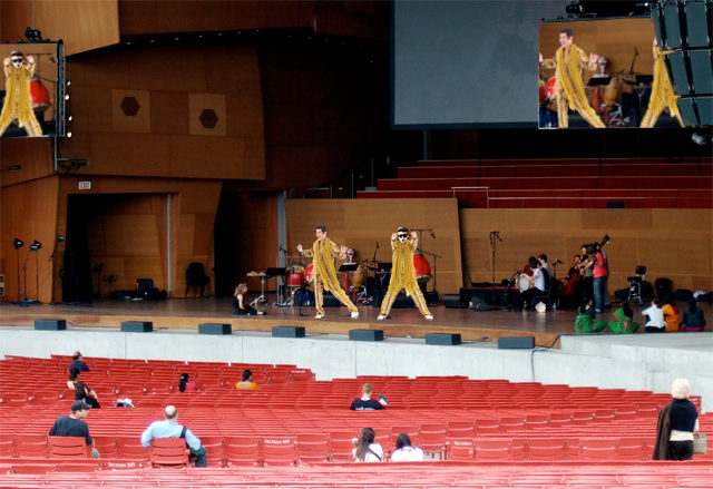 bieber-ppap (Image: fhisa https://www.flickr.com/photos/hisa/177626968/sizes/l)