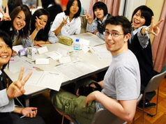 Inspiring: ALT Goes Above And Beyond, Talks To Girls During His Lunch Break